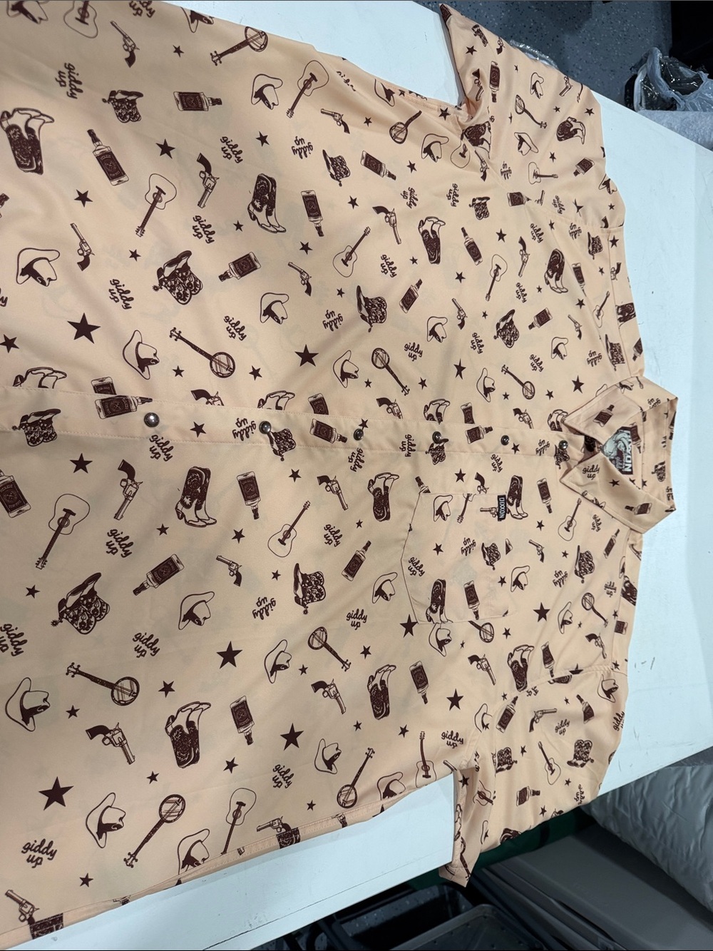 DIXXON Short-Sleeve Western Icon Print Shirt - Peach with Brown Motifs